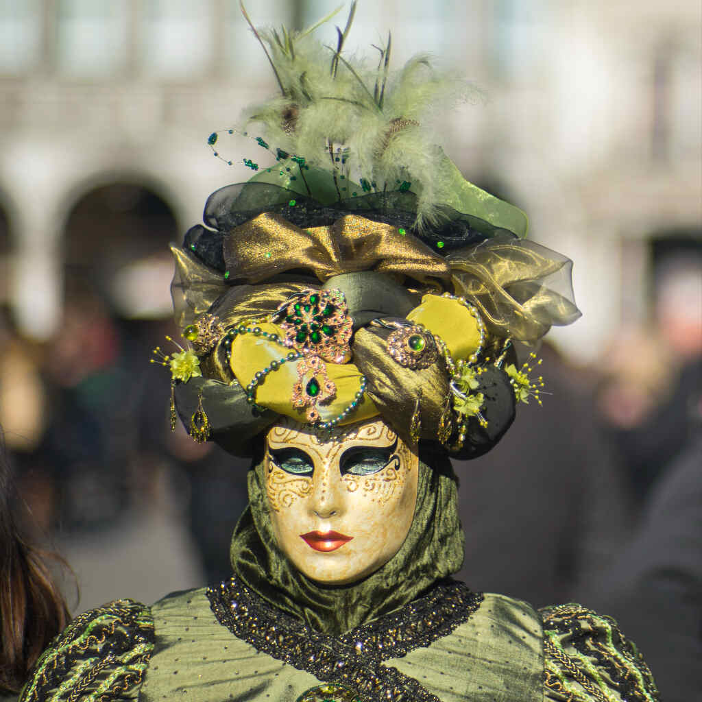 Taller adultos: 'Sombreros creativos para Carnaval' con NABELO