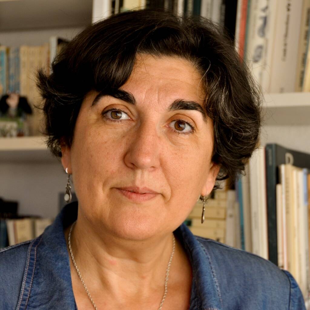 Presentación libro "Largo largo como un camino" Emilia Oliva (Tertulia Pág.72)