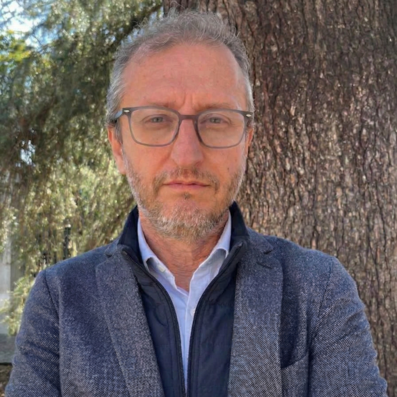 La Educación a debate "Naufragios en la modernidad líquida: el rol docente frente a la crisis de salud mental" Daniel López-Vega