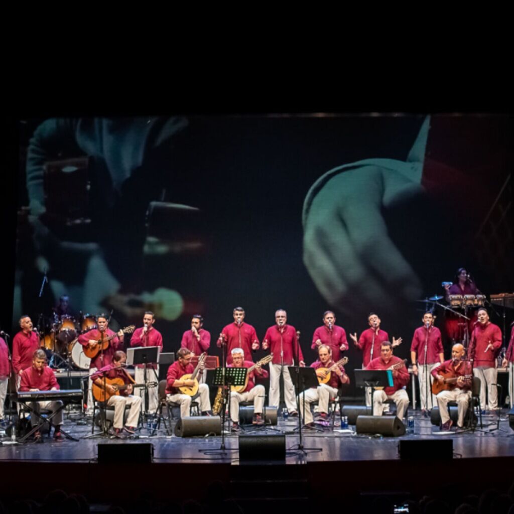 Noches Musicales - Boleros con Furriones